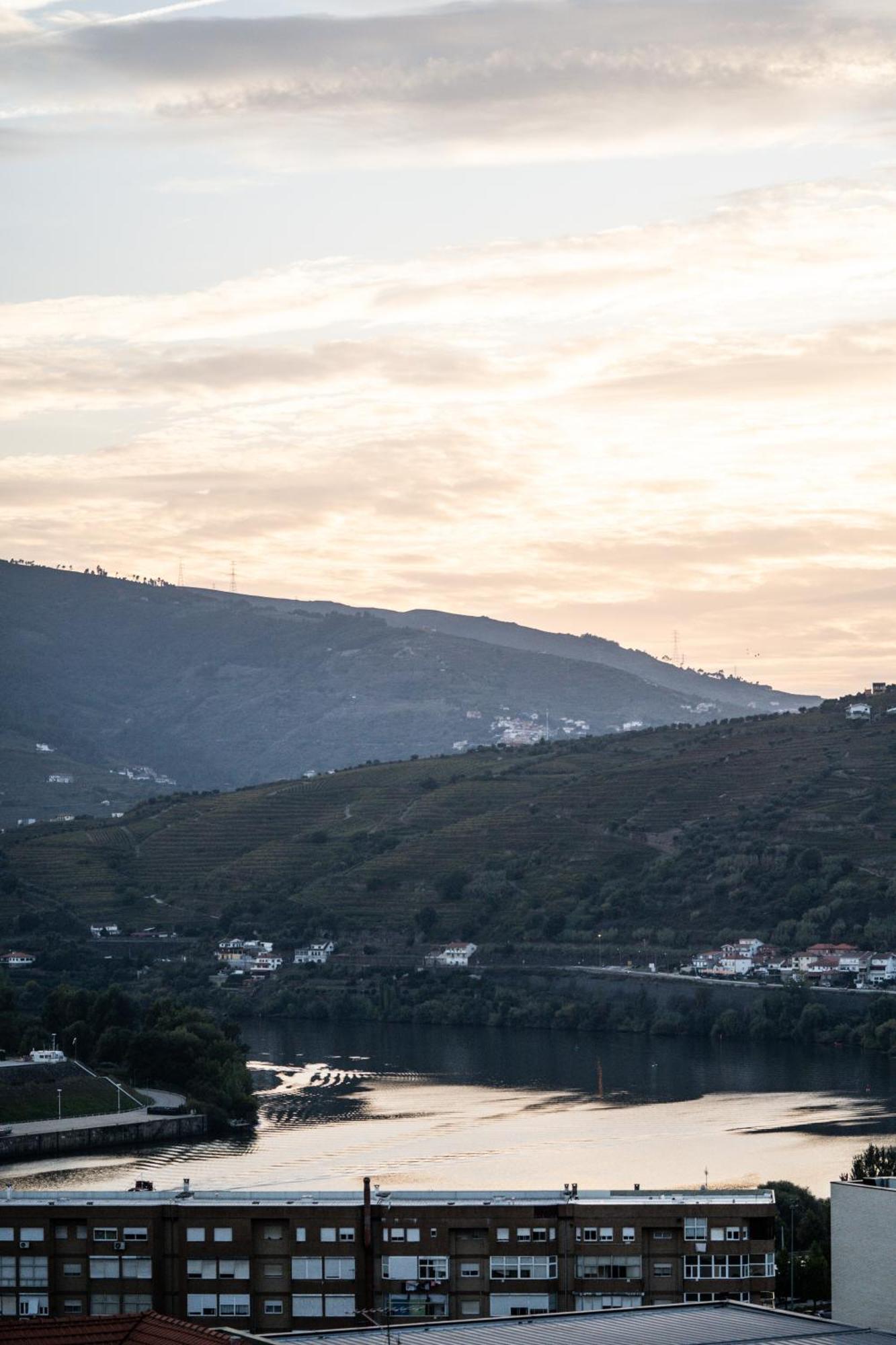 Douro D'Heart - Regua Guesthouse - Casa Completa เปโซดาเรกวา ภายนอก รูปภาพ